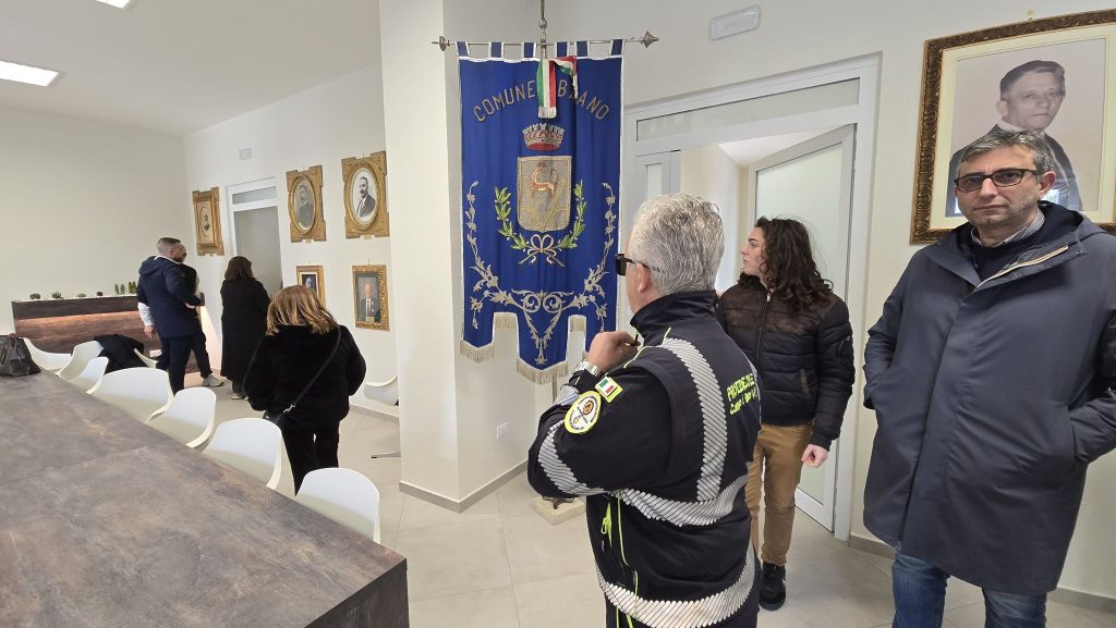 Baiano inaugura la nuova Casa Comunale: istituzioni e cittadini uniti per un nuovo inizio.(foto)