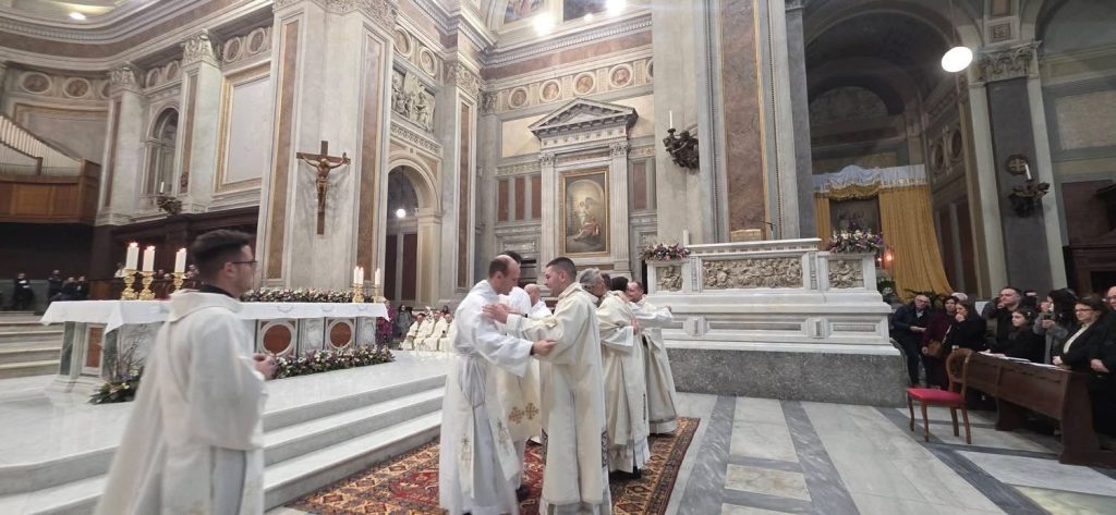 Diocesi di Nola: tre nuovi diaconi per la comunità ecclesiale Diocesi di Nola: tre nuovi diaconi per la comunità ecclesiale