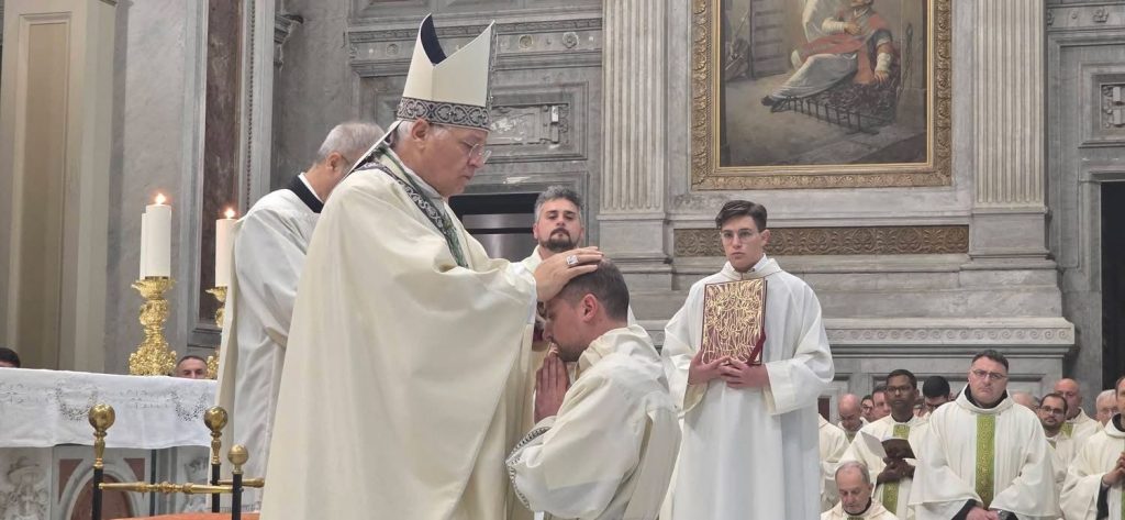 Diocesi di Nola: tre nuovi diaconi per la comunità ecclesiale Diocesi di Nola: tre nuovi diaconi per la comunità ecclesiale