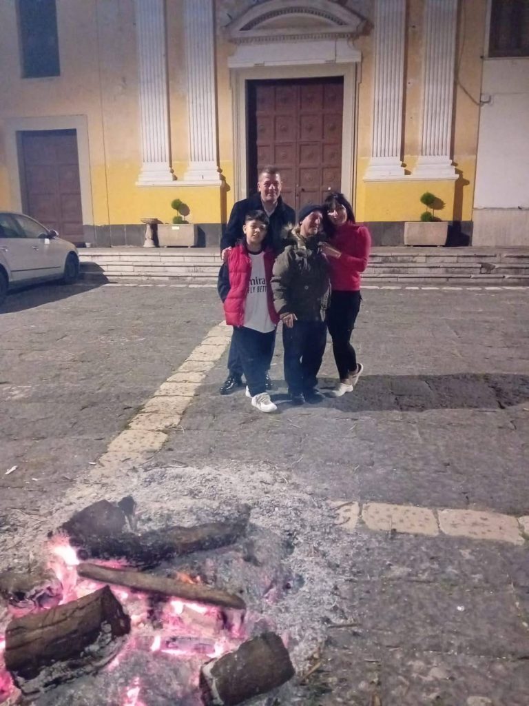 Baiano, il falò dell’Annunziata rivive grazie a Cenzino: simbolo di fede e tradizione