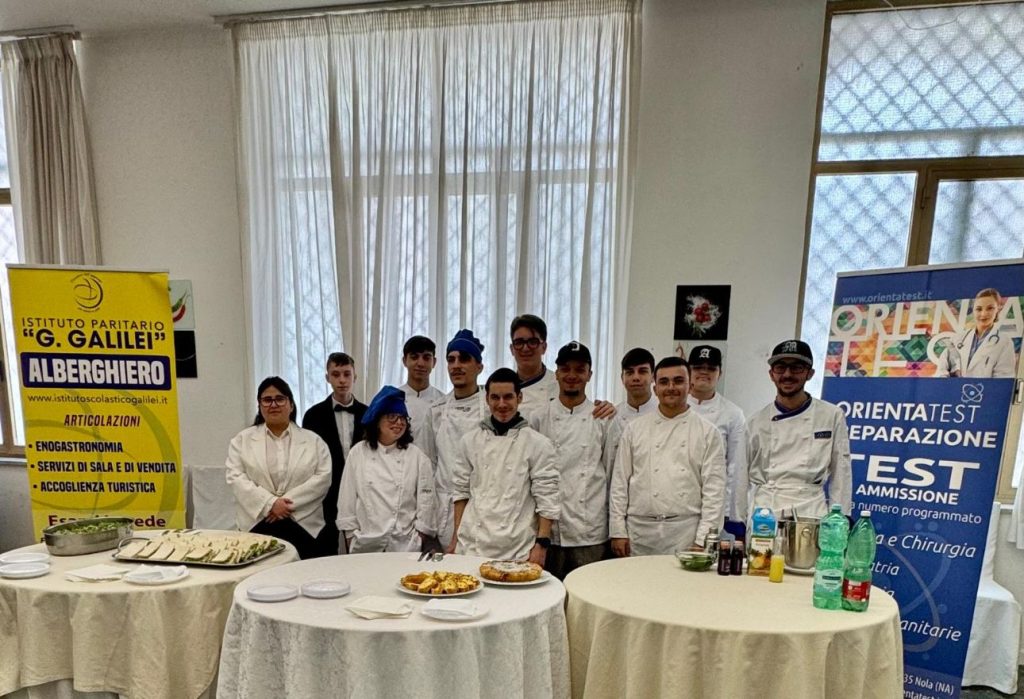 Un aperitivo didattico al G. Galilei di Nola Un aperitivo didattico al G. Galilei di Nola