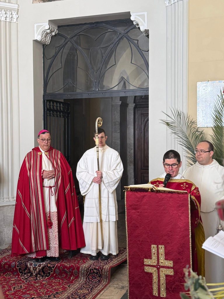 Montevergine riapre ai fedeli nella Domenica delle Palme: l’abate Guariglia, “Siate costruttori di vita”