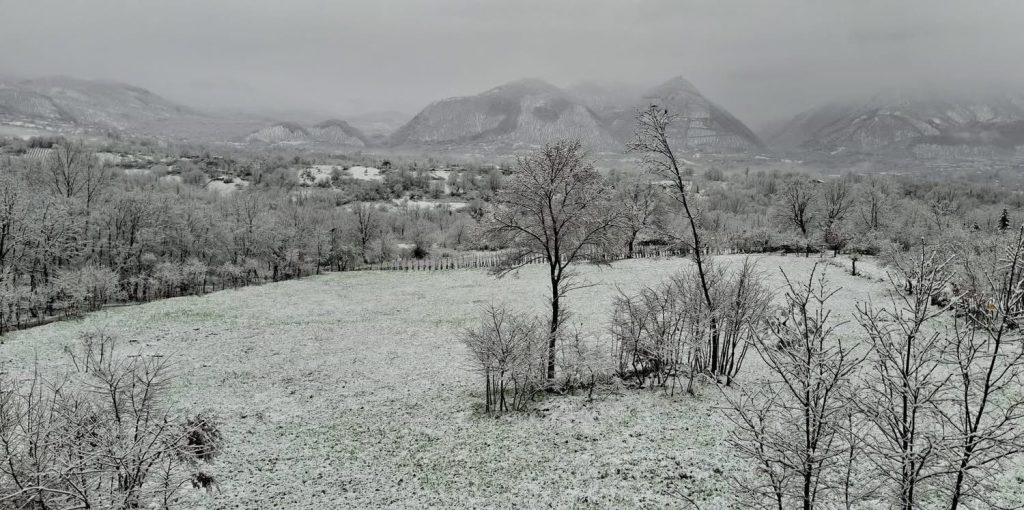 Irpinia imbiancata, paesaggi incantati dopo la neve: scenari da cartolina (foto)