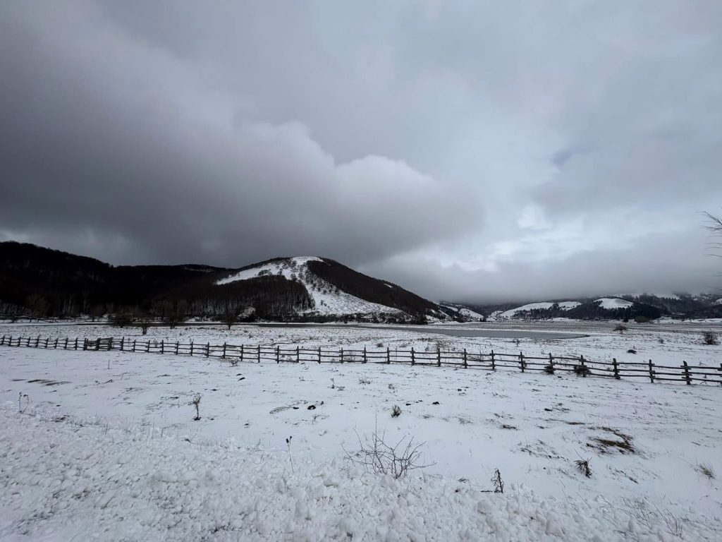 Irpinia imbiancata, paesaggi incantati dopo la neve: scenari da cartolina (foto)