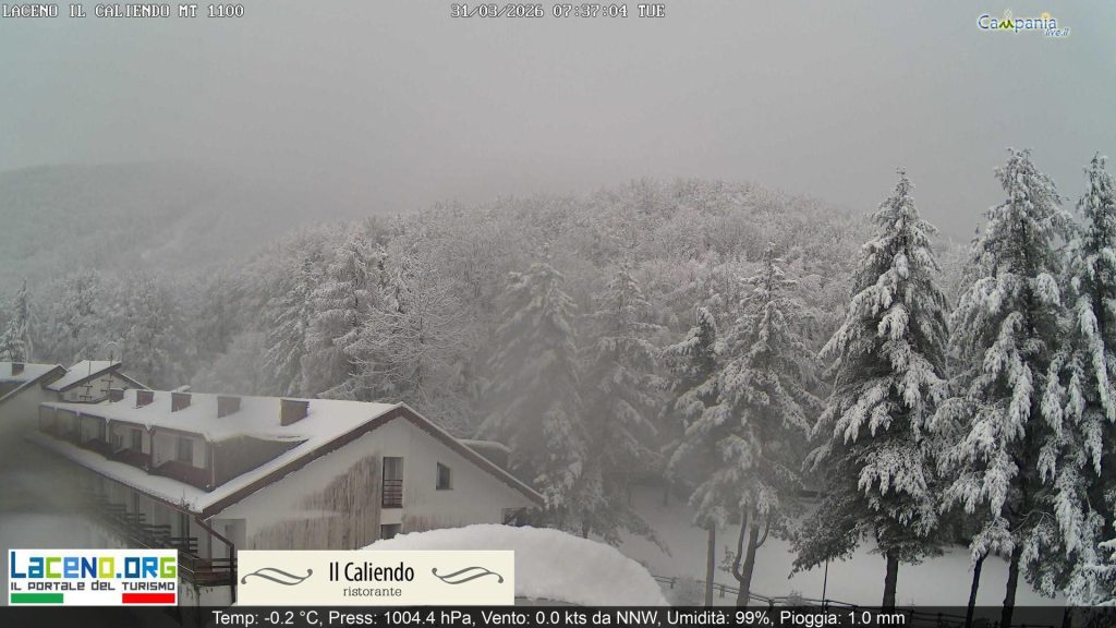 Irpinia imbiancata, paesaggi incantati dopo la neve: scenari da cartolina (foto)