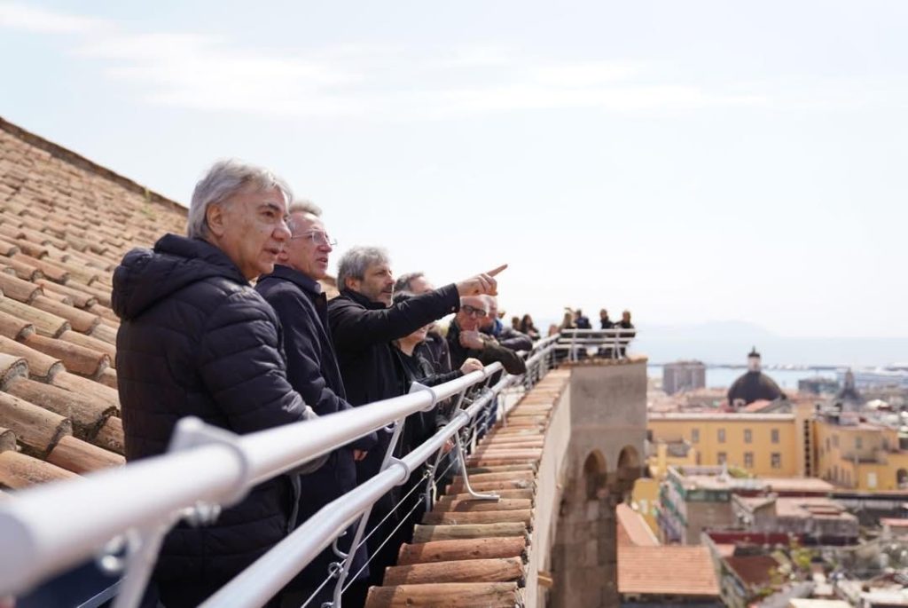 Napoli dall’alto, apre il percorso sui tetti del Duomo: 500 cupole e una vista unica sulla città