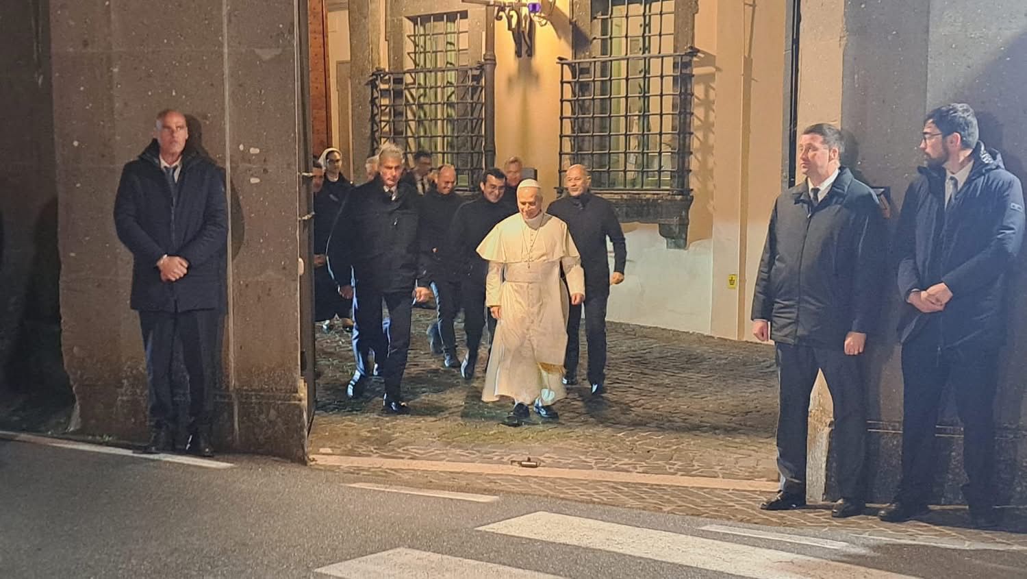 A pochi giorni dalla Pasqua, l’appello del Papa per la pace