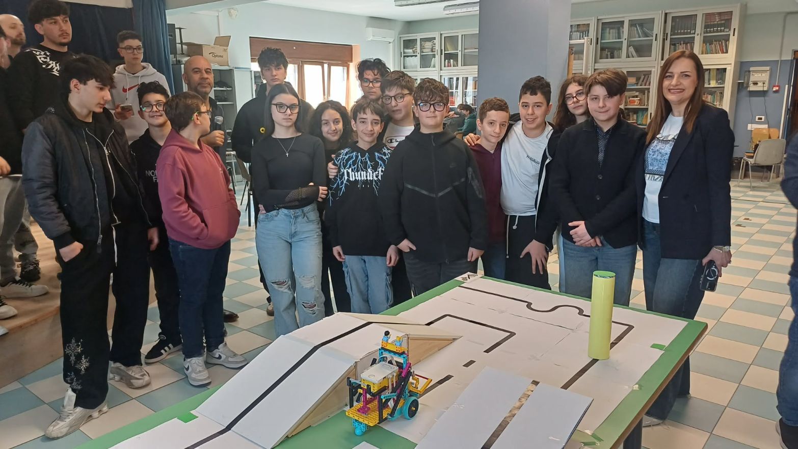 MONTEFORTE. RoboCup Campania 2026, studenti protagonisti all’IC Aurigemma tra robot e sfide tecnologiche