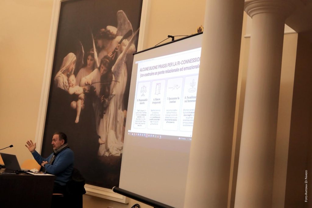 Avellino, confronto su isolamento e ritiro sociale: esperti a lavoro, intesa tra Ucipem e AICCeF Avellino, confronto su isolamento e ritiro sociale: esperti a lavoro, intesa tra Ucipem e AICCeF