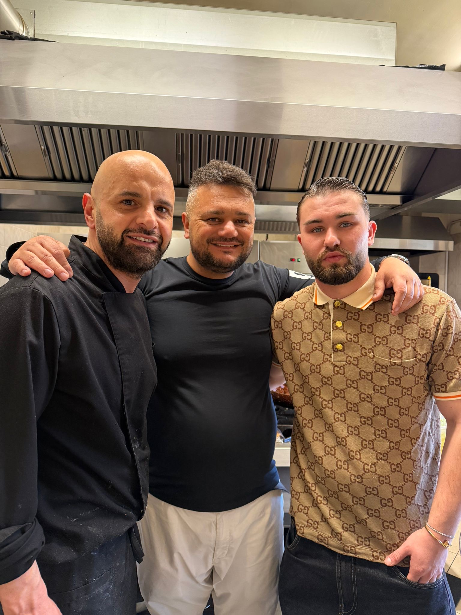 MONTEFORTE. Radici, l’eccellenza dell’Irpinia che conquista anche i volti noti dello spettacolo MONTEFORTE. Radici, l’eccellenza dell’Irpinia che conquista anche i volti noti dello spettacolo