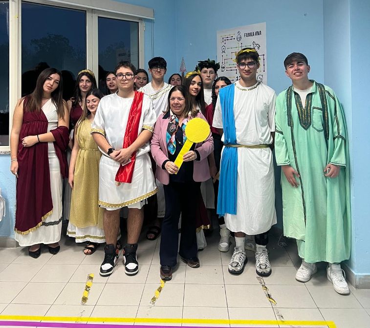 NOTTE NAZIONALE DEL LICEO CLASSICO: A ISCHIA UNA SERATA DI CULTURA, EMOZIONI E MEMORIA NOTTE NAZIONALE DEL LICEO CLASSICO: A ISCHIA UNA SERATA DI CULTURA, EMOZIONI E MEMORIA