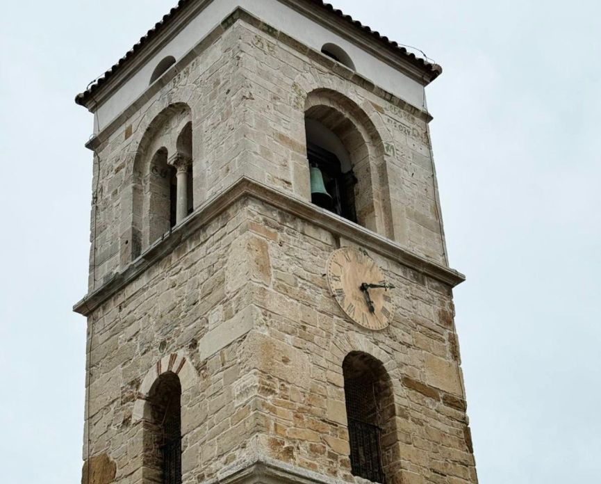 GROTTAMINARDA. RIAPERTA AL CULTO LA CHIESA DI SAN MICHELE CON IL SUO ANTICHISSIMO CAMPANILE GROTTAMINARDA. RIAPERTA AL CULTO LA CHIESA DI SAN MICHELE CON IL SUO ANTICHISSIMO CAMPANILE