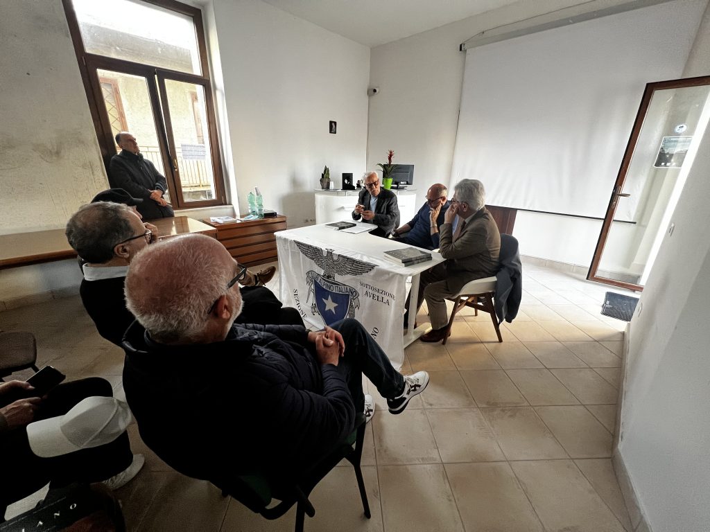 Avella, memoria e identità: partecipazione e riflessione all’incontro con Antonio Vecchione
