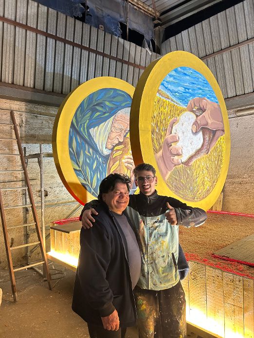 CICCIANO. “I Baci sul Pane”: il Carro degli Artigiani 2026 tra tradizione, spiritualità e denuncia sociale CICCIANO. “I Baci sul Pane”: il Carro degli Artigiani 2026 tra tradizione, spiritualità e denuncia sociale