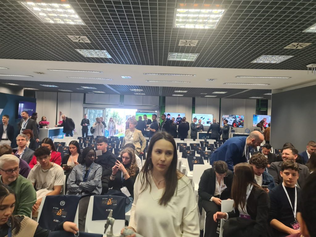 Vinitaly 2026, trionfo per l’Istituto Agrario “De Sanctis” di Avellino: primo premio con il Taurasi