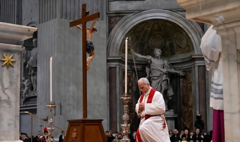 Venerdì Santo, Papa Leone XIV in preghiera: “Il male non avrà l’ultima parola”