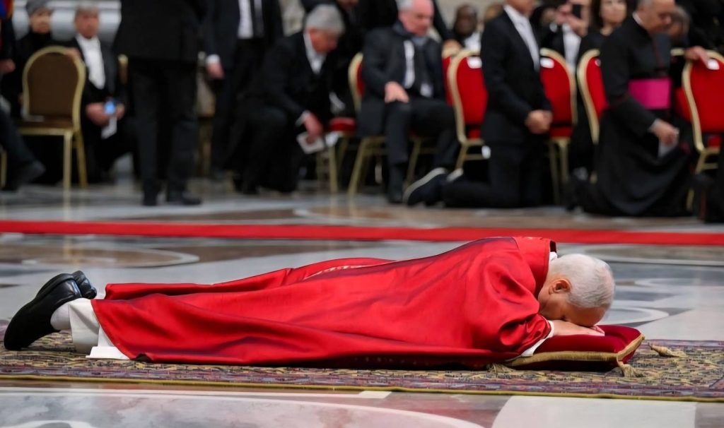 Venerdì Santo, Papa Leone XIV in preghiera: “Il male non avrà l’ultima parola”