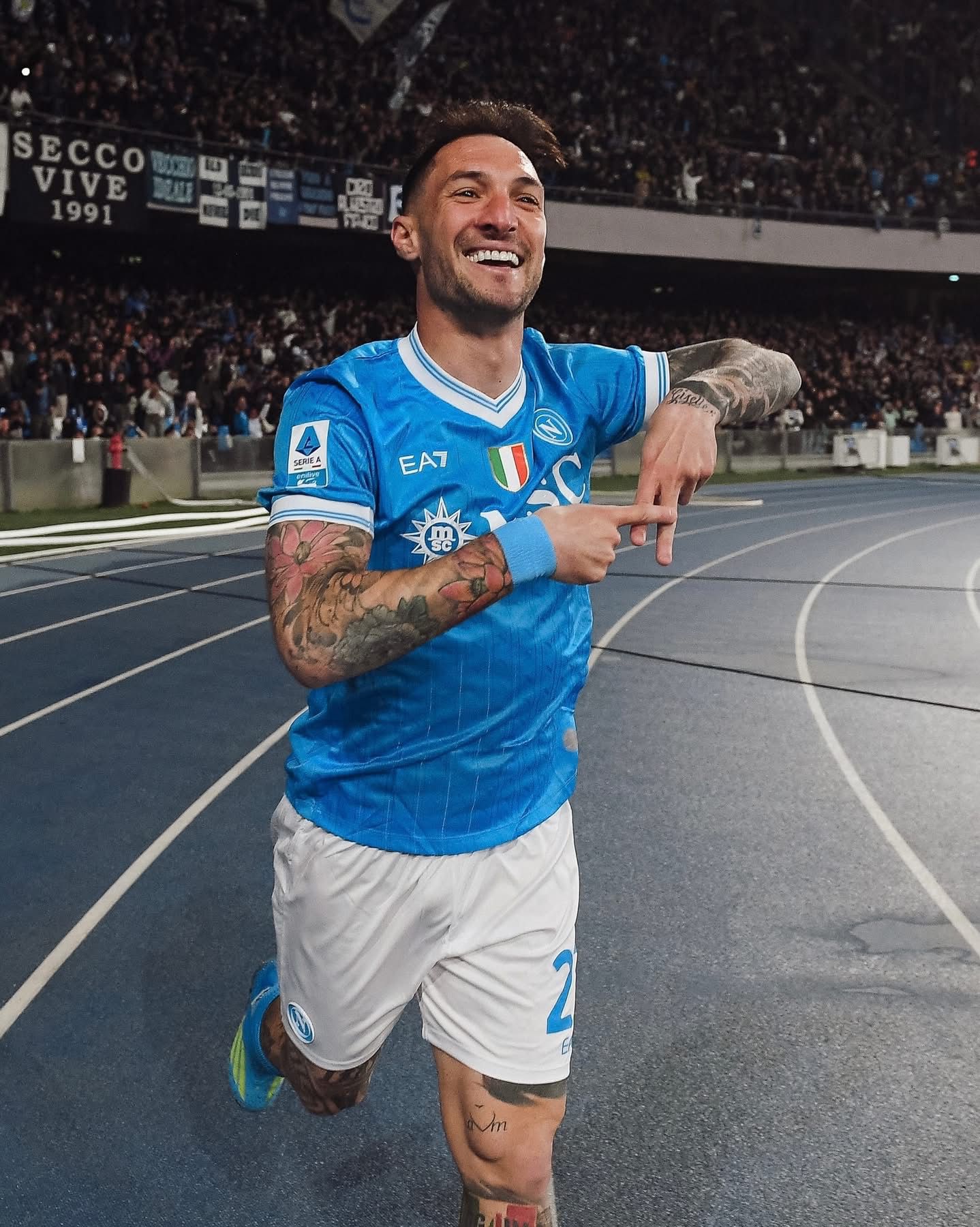 Napoli di misura, ma da grande squadra: Politano decide il big match