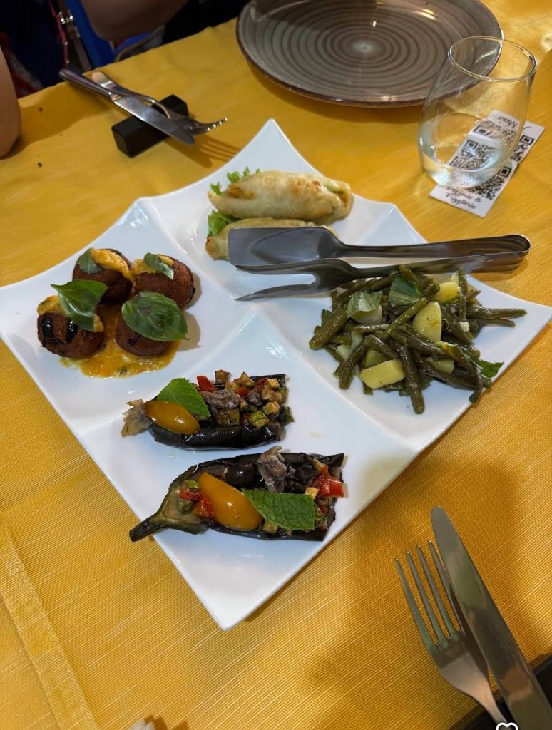 Forino (Av). Ristorante Vecchia Casa, doppia soddisfazione con linserimento nella Rubrica Borghi Italiani e rappresentazione piatti Gourmet al Prestigioso Evento Dimore Storiche Forino (Av). Ristorante Vecchia Casa, doppia soddisfazione con linserimento nella Rubrica Borghi Italiani e rappresentazione piatti Gourmet al Prestigioso Evento Dimore Storiche