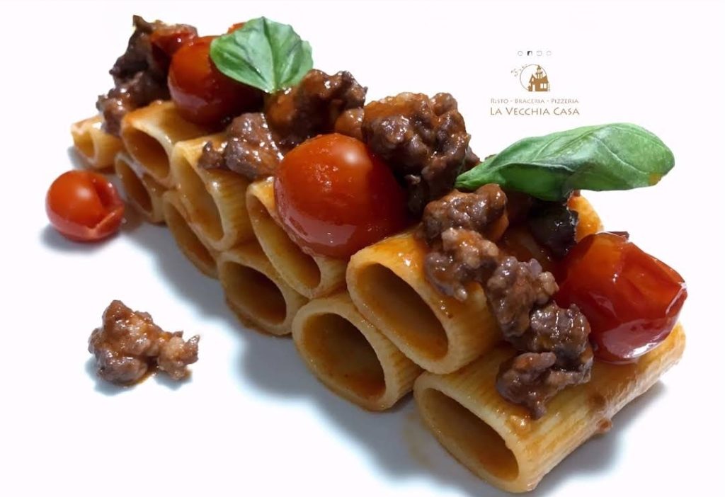 Forino (Av). Ristorante Vecchia Casa, doppia soddisfazione con linserimento nella Rubrica Borghi Italiani e rappresentazione piatti Gourmet al Prestigioso Evento Dimore Storiche Forino (Av). Ristorante Vecchia Casa, doppia soddisfazione con linserimento nella Rubrica Borghi Italiani e rappresentazione piatti Gourmet al Prestigioso Evento Dimore Storiche