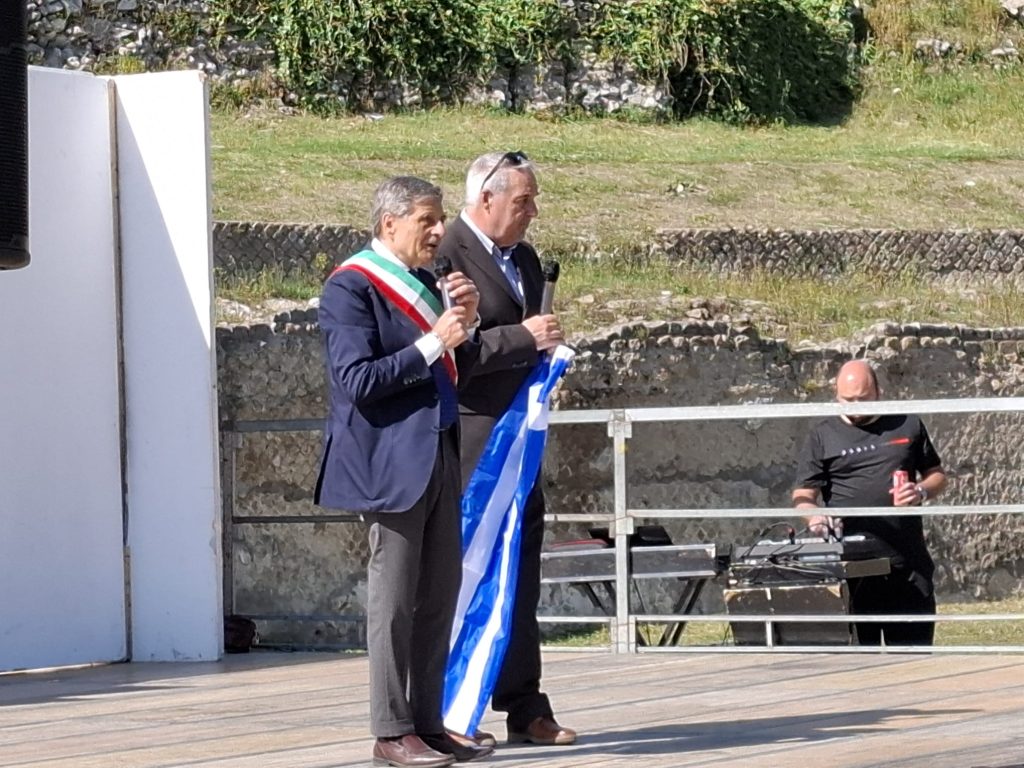 Avella, al via il Concorso Europeo di Teatro Greco: arrivati gli studenti dalla Grecia. VIDEO