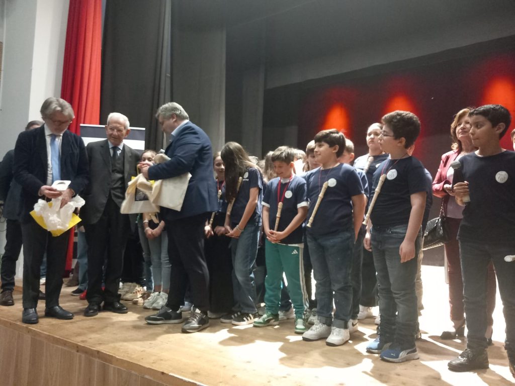 BAIANO. Grande successo per il primo appuntamento della seconda edizione della “Scuola di educazione politica”, un progetto di  Franco Vittoria