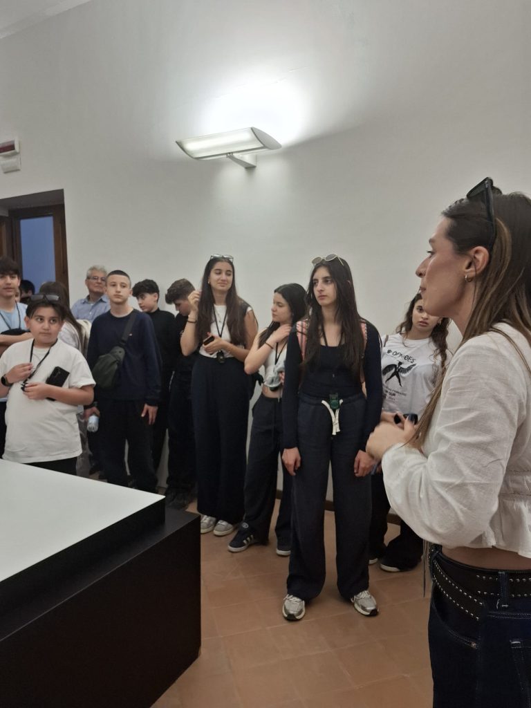 Avella, al via il Concorso Europeo di Teatro Greco: arrivati gli studenti dalla Grecia. VIDEO