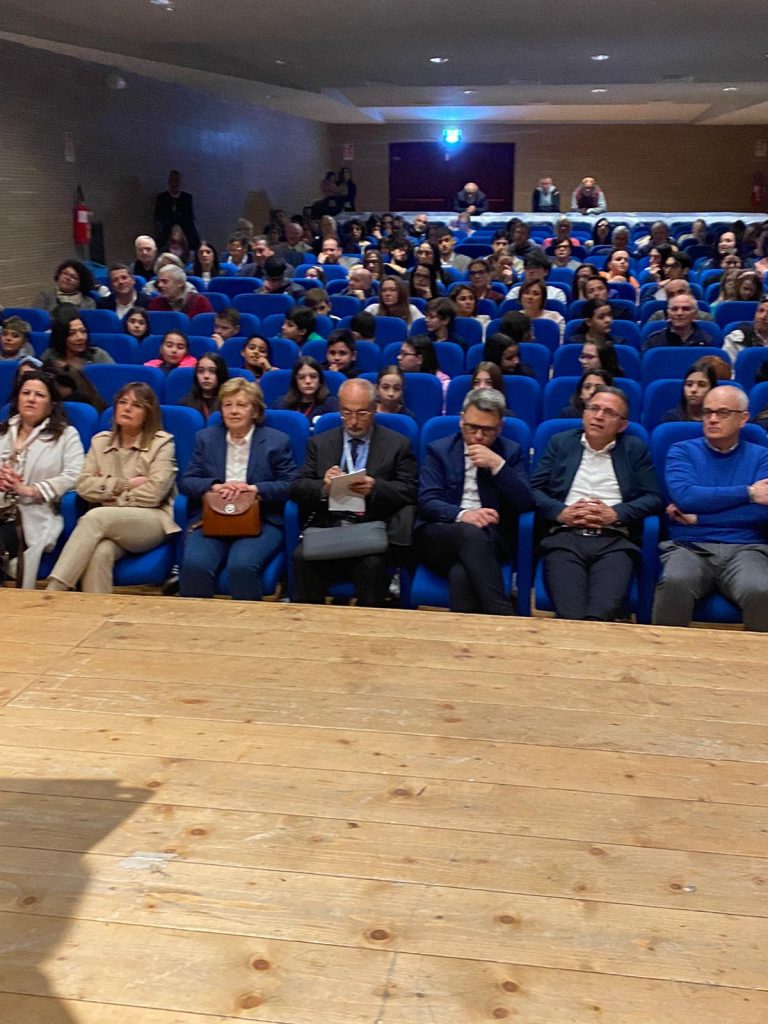 BAIANO. Grande successo per il primo appuntamento della seconda edizione della “Scuola di educazione politica”, un progetto di  Franco Vittoria