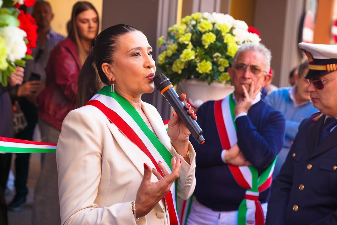 Cimitile, riapre la Casa Comunale: restituito alla città il cuore istituzionale.(foto)