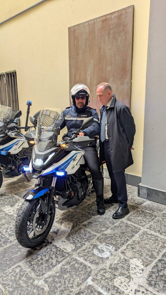 Torre del Greco, nuove moto per la Polizia Municipale: potenziati i servizi sul territorio
