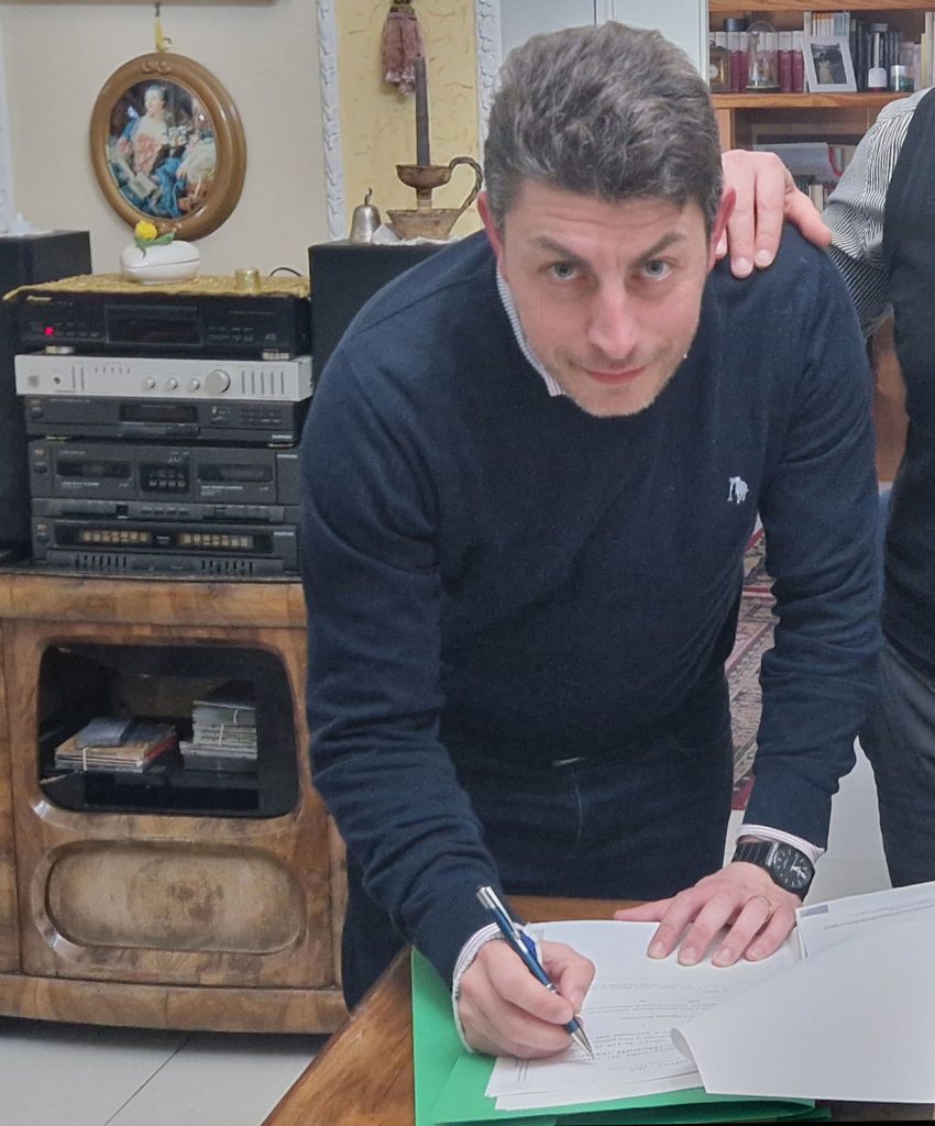 QUADRELLE. Conte Felice Angelo oggi compie 38 anni.