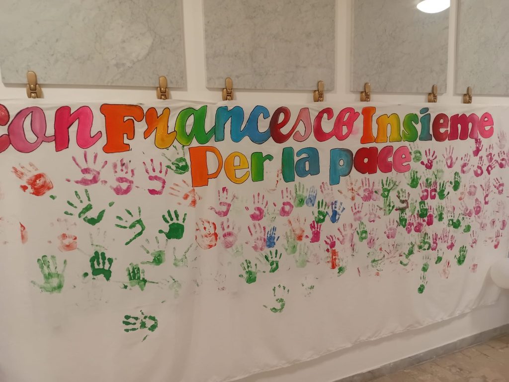 Visciano, successo per la Festa delle Scuole Cattoliche: “Con Francesco, insieme per la Pace”