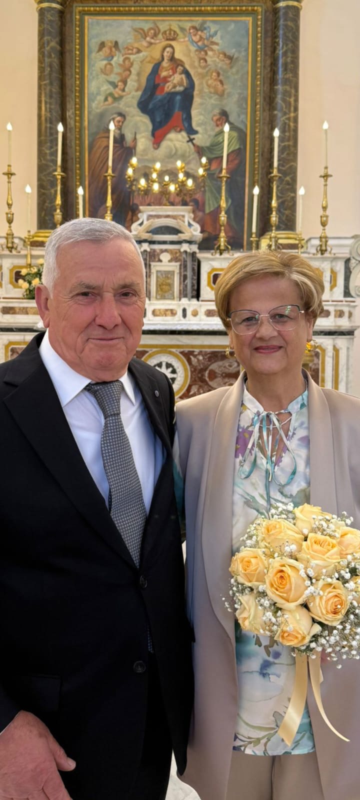 BAIANO. Nozze d’Oro di Giovanni Napolitano e Immacolata Masi 50 anni di amore, famiglia e valori condivisi BAIANO. Nozze d’Oro di Giovanni Napolitano e Immacolata Masi 50 anni di amore, famiglia e valori condivisi