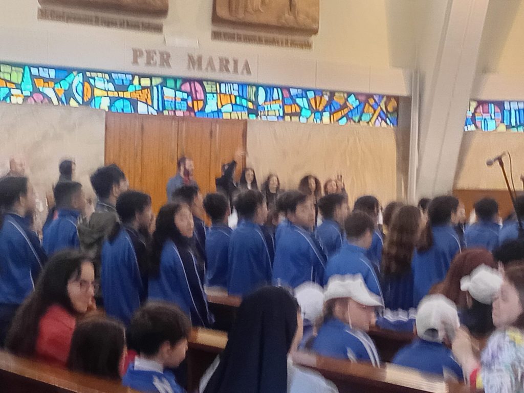 Visciano, successo per la Festa delle Scuole Cattoliche: “Con Francesco, insieme per la Pace”