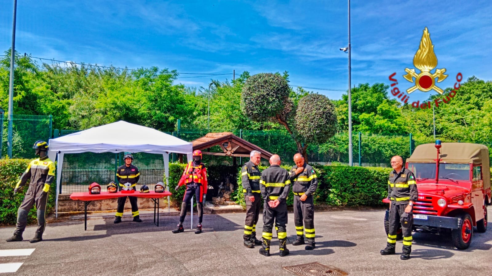 Visita istituzionale del Prefetto Maddalena De Luca al Comando dei Vigili del Fuoco di Avellino: confronto con il personale e le organizzazioni sindacali Visita istituzionale del Prefetto Maddalena De Luca al Comando dei Vigili del Fuoco di Avellino: confronto con il personale e le organizzazioni sindacali