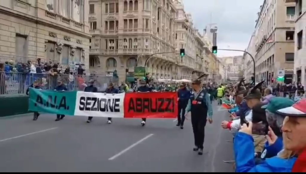Antonio Picciocchi di Baiano sfila alla 97ª Adunata Nazionale degli Alpini di Genova Antonio Picciocchi di Baiano sfila alla 97ª Adunata Nazionale degli Alpini di Genova