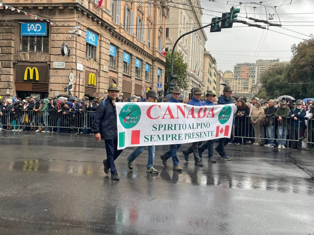 Antonio Picciocchi di Baiano sfila alla 97ª Adunata Nazionale degli Alpini di Genova Antonio Picciocchi di Baiano sfila alla 97ª Adunata Nazionale degli Alpini di Genova