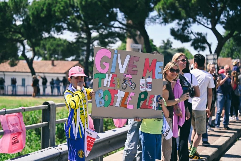 Giro d’Italia, Vingegaard concede il bis a Corno alle Scale: Eulalio salva la maglia rosa