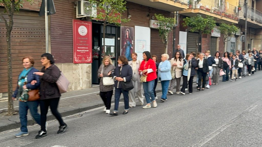 Mugnano del Cardinale, fede e tradizione per la processione di San Liberatore: grande partecipazione dei fedeli.(foto e video)