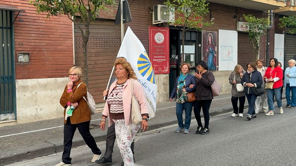 Mugnano del Cardinale, fede e tradizione per la processione di San Liberatore: grande partecipazione dei fedeli.(foto e video)
