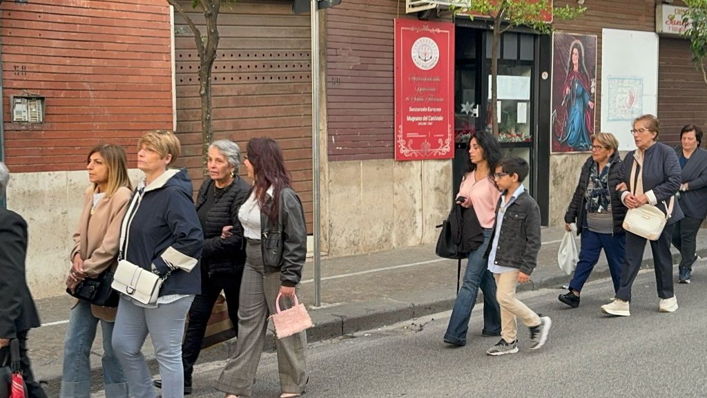 Mugnano del Cardinale, fede e tradizione per la processione di San Liberatore: grande partecipazione dei fedeli.(foto e video)