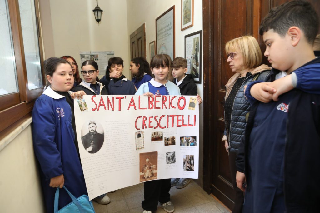 Altavilla Irpina, studenti alla scoperta di Sant’Alberico Crescitelli: cultura, memoria e identità nel Maggio dei Monumenti