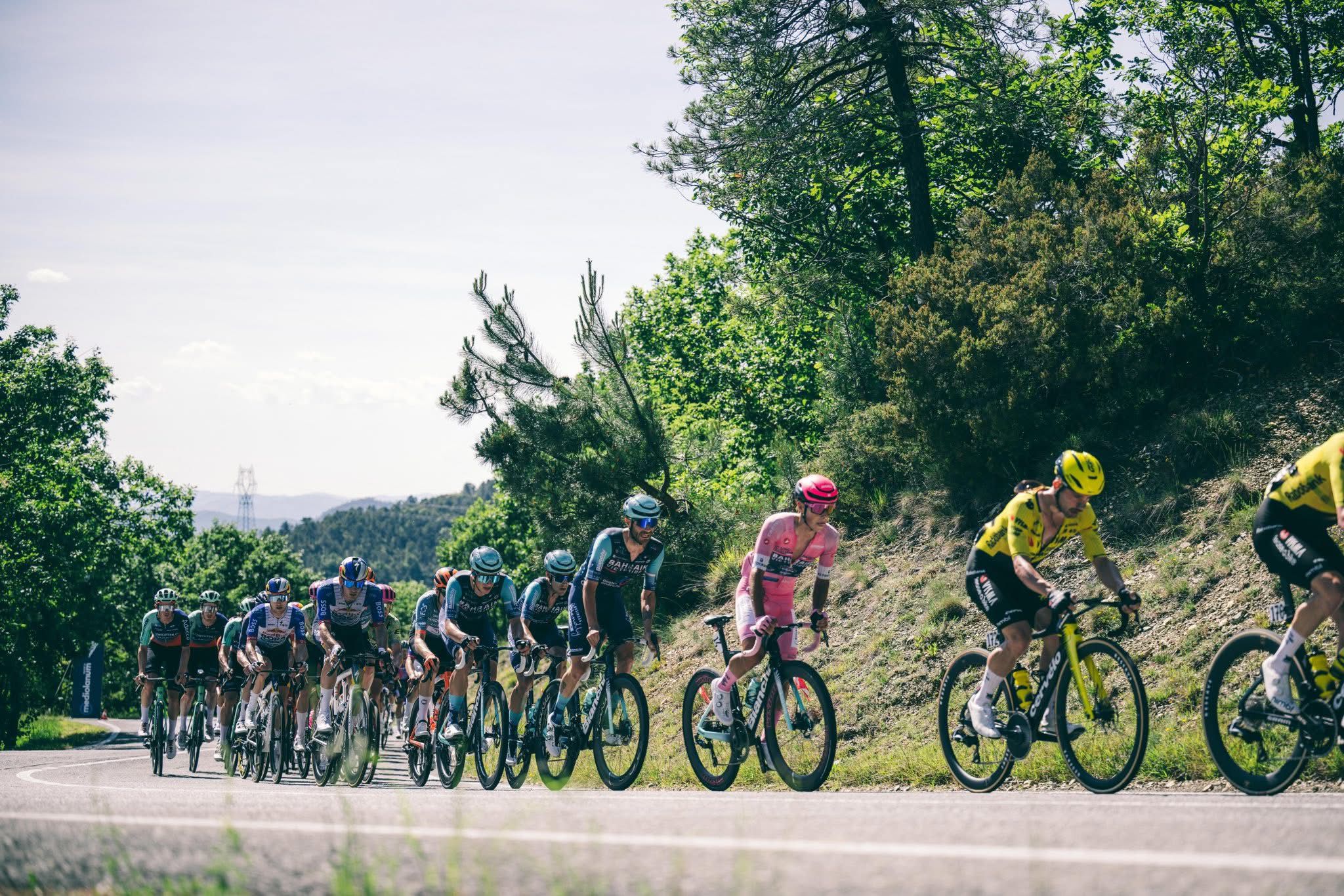 Giro d’Italia, Segaert sorprende tutti a Novi Ligure: Eulalio allunga ancora su Vingegaard
