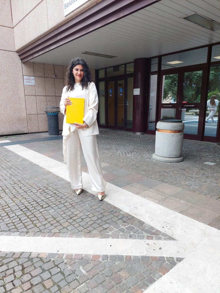 100 DI QUESTI GIORN. Forino (Av), Laurea in Scienze Pedagogiche per Rosaria Rega 100 DI QUESTI GIORN. Forino (Av), Laurea in Scienze Pedagogiche per Rosaria Rega