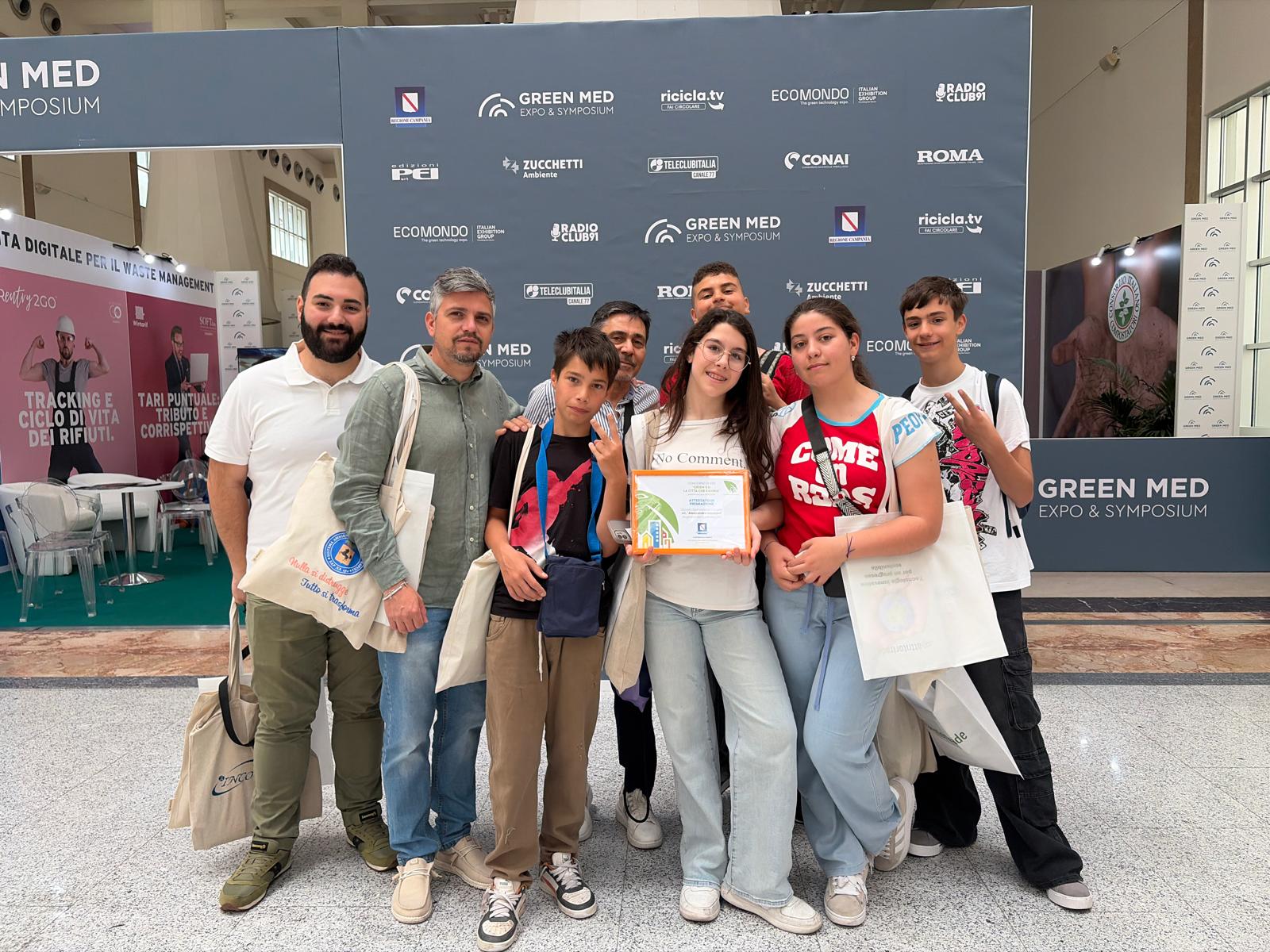 Concorso “Green 5.0”, premiato l’I.C. “Manzoni” di Mugnano del Cardinale Concorso “Green 5.0”, premiato l’I.C. “Manzoni” di Mugnano del Cardinale