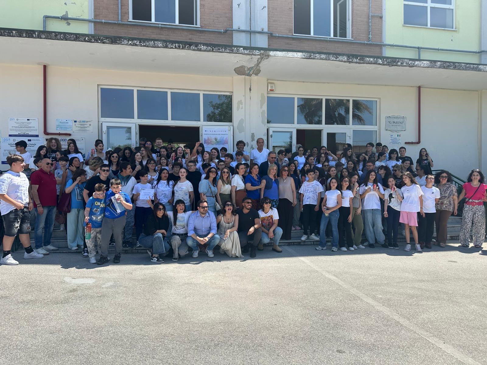 “Sentieri d’Irpinia”, festa finale a Baiano: musica, colori e certificati per 156 studenti protagonisti del progetto educativo “Sentieri d’Irpinia”, festa finale a Baiano: musica, colori e certificati per 156 studenti protagonisti del progetto educativo