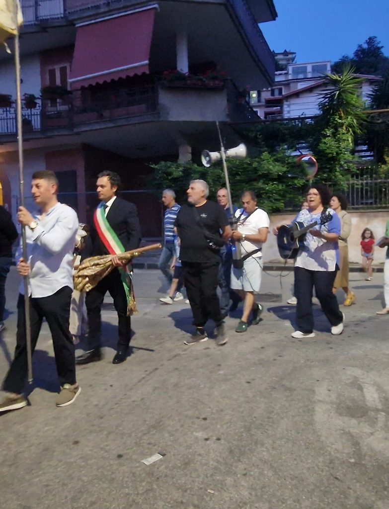 Quadrelle celebra il Corpus Domini: fede, tradizione e partecipazione della comunità. Foto e video