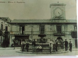 Mugnano del Cardinale. Incroci di microstoria e macrostoria: il territorio si racconta..Premio Galante Colucci   Pio Stefanelli, VII edizione  Mai d’Argento 2026, in rewind. Le chiavi del Mandamento. Ragazze e ragazzi del Giovanni XXIII Parini, detective del passato.