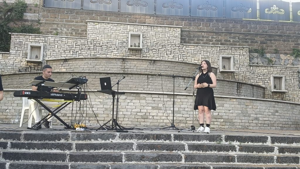 Quadrelle. Musikarma ETS incanta Piazza Vittoria: musica, cultura e innovazione nel cuore dell’Irpinia Quadrelle. Musikarma ETS incanta Piazza Vittoria: musica, cultura e innovazione nel cuore dell’Irpinia