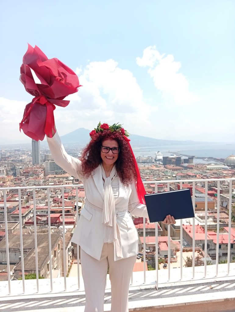 TAURANO. Traguardo d’eccellenza per Maria Manzi: consegue la specializzazione TFA con il massimo dei voti TAURANO. Traguardo d’eccellenza per Maria Manzi: consegue la specializzazione TFA con il massimo dei voti